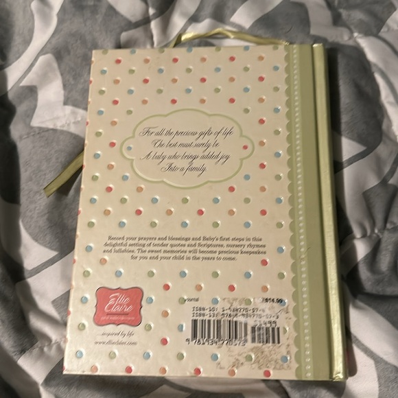 Tender moments to remember baby’s first year journal - Picture 2 of 7